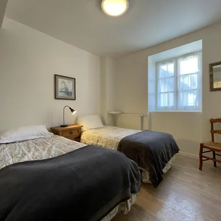 Burusenia Дом отдыха *