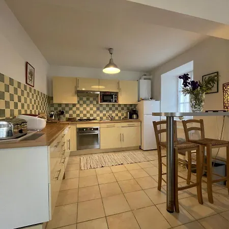 Burusenia Holiday home Hasparren